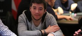 Joueur dans une situation courante de poker