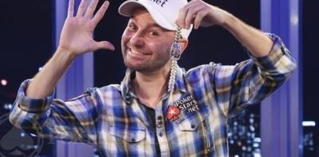 La Victoire et le 5ème Bracelet de Negreanu en Photos et Vidéo