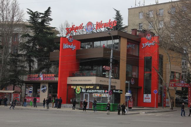 McWendy’s et Dunkin Pizza King Tbilissi