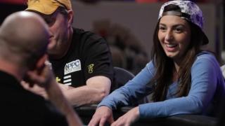 Kelly Minkin 2015 WSOP Main Event Day 5 18