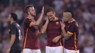 Miralem Pjanic, Francesco Totti et Radja Nainggolan
