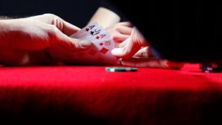 Une main de Pot-Limit Omaha qui a besoin de conseils