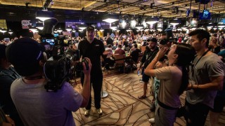 Phil Hellmuth se sent comme chez lui aux WSOP