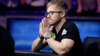 Martin Jacobson fait de la méditation