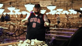 Eric Froehlich bracelet WSOP.