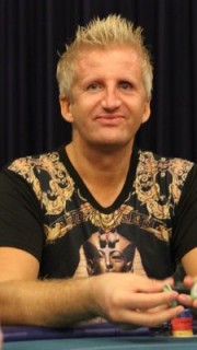 Andreas Hoivold