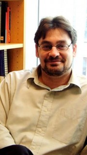 Mark Griffiths, professeur et directeur de recherches sur le jeu à l'Université de Nottingham Trent. Mark Griffiths