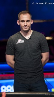 Justin Bonomo vainqueur aux WSOP 2018.