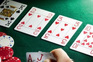 Tirage couleur réussi en Limit Hold'em poker