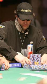 Phil Hellmuth a bien rentabilisé ses mains de poker
