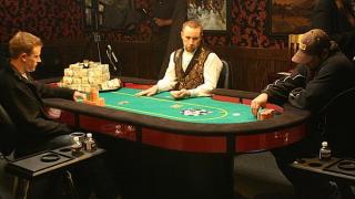 La dernière phase d'un tournoi de poker, le duel final, le heads-up