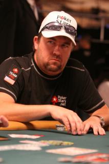 Chris Moneymaker auteur de l'un des bluffs les plus célèbres de l'histoire