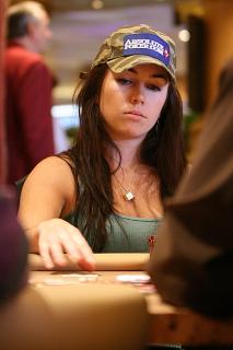 Liv Boeree, jolie fille du poker