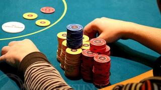 Le cold 4-bet est une sur-relance qui n'a pas froid aux yeux
