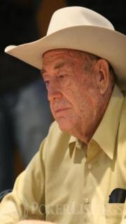 Doyle Brunson, très bon joueur de Pot-Limit Omaha