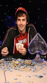 Les pros comme Jason Mercier utilisent beaucoup le staking au poker