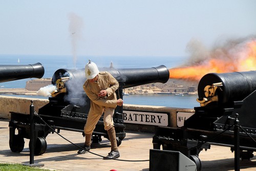 Tir au canon Saluting Battery Malte